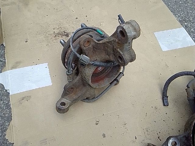 bontott KIA CEED Bal első Csonkállvány Kerékaggyal