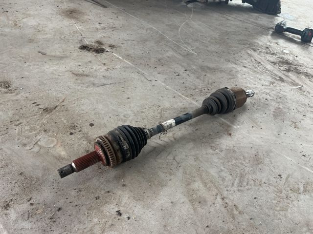 bontott KIA CEED Bal Féltengely