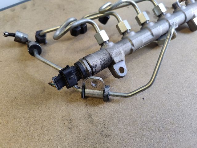 bontott KIA CEED Közösnyomócső