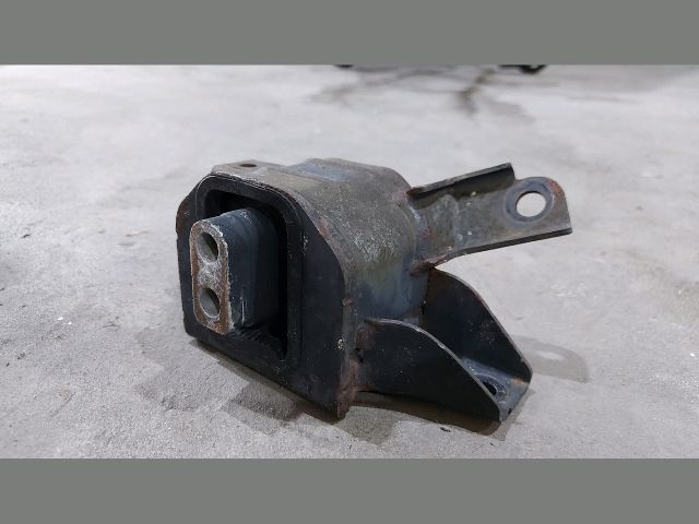 bontott KIA CEED Motor Tartó Bak Bal