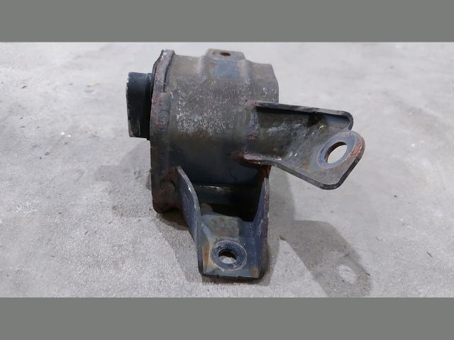 bontott KIA CEED Motor Tartó Bak Bal