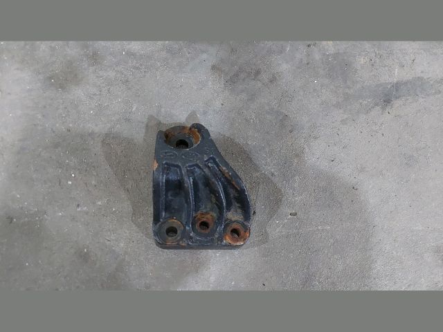 bontott KIA CEED Motor Tartó Bak Jobb