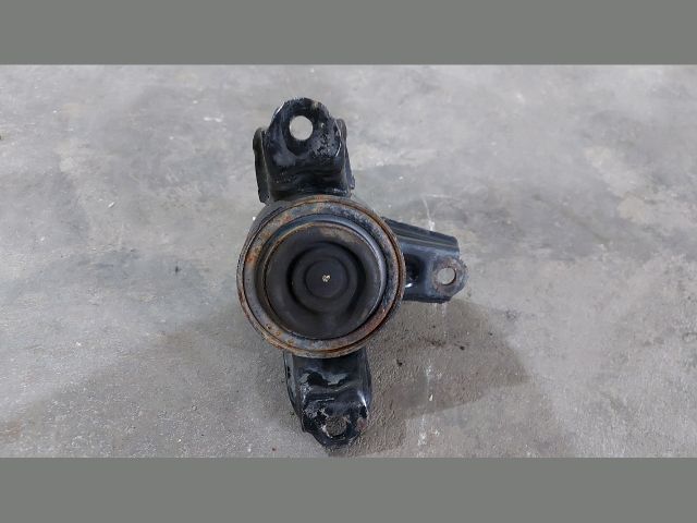 bontott KIA CEED Motor Tartó Bak Jobb