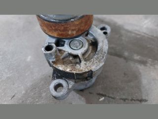 bontott KIA CEED Szíjfeszítő Görgő