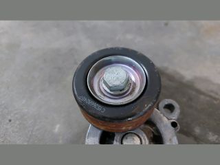 bontott KIA CEED Szíjfeszítő Görgő