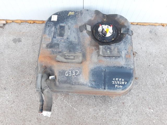 bontott KIA CEED Tank