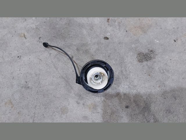 bontott KIA CEED Tanksapka