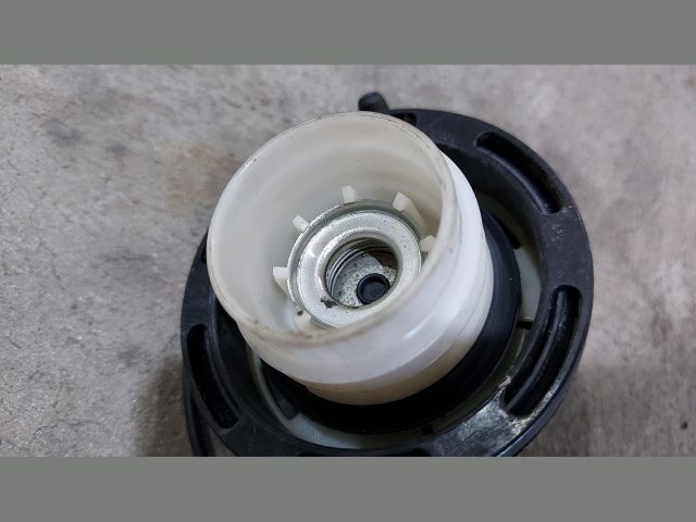 bontott KIA CEED Tanksapka