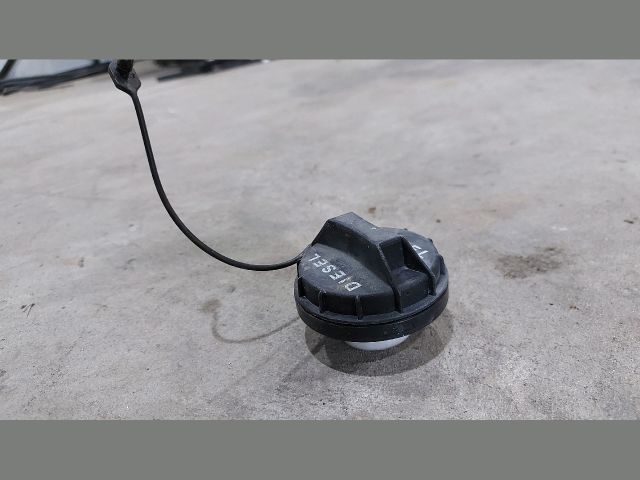 bontott KIA CEED Tanksapka