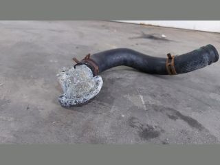 bontott KIA CEED Termosztátház Csővel