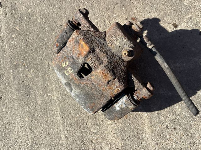 bontott KIA CEED Bal első Féknyereg Munkahengerrel