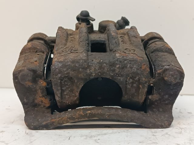 bontott KIA CEED Bal hátsó Féknyereg Munkahengerrel