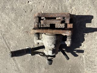 bontott KIA CEED Bal hátsó Féknyereg Munkahengerrel