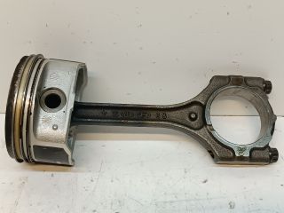 bontott KIA CEED Dugattyú és Hajtókar