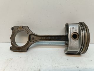 bontott KIA CEED Dugattyú és Hajtókar