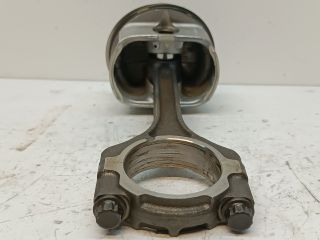 bontott KIA CEED Dugattyú és Hajtókar