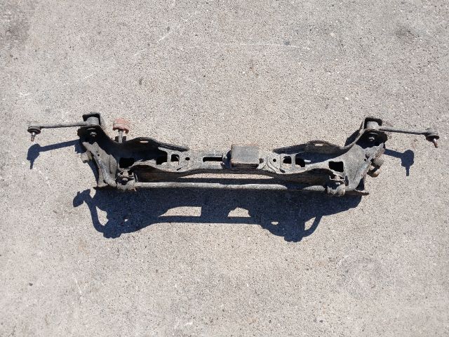 bontott KIA CEED Hátsó Bölcső