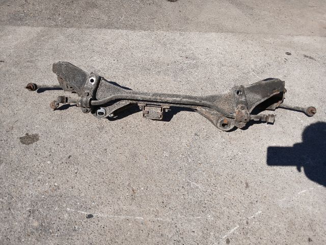 bontott KIA CEED Hátsó Bölcső