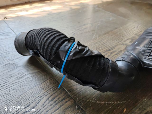 bontott KIA CEED Légbeömlő Cső