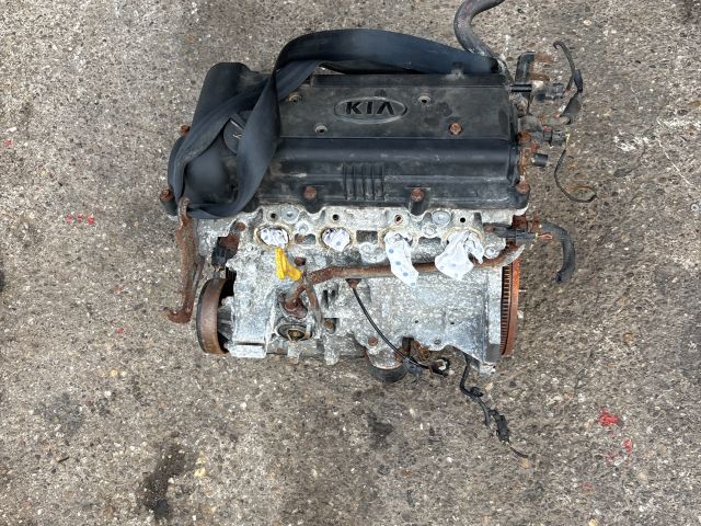 bontott KIA CEED Motor (Fűzött blokk hengerfejjel)
