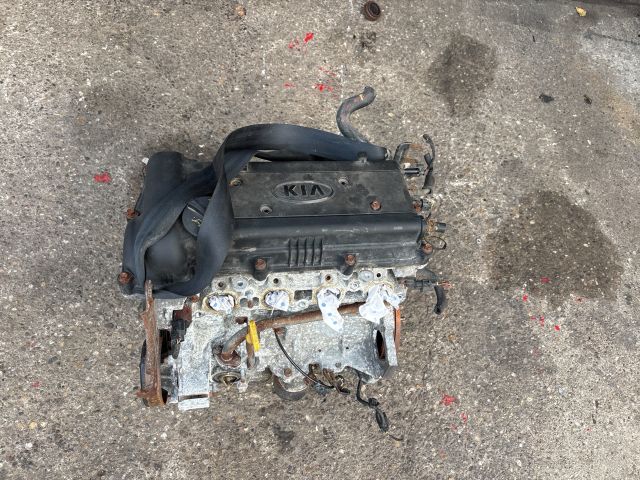 bontott KIA CEED Motor (Fűzött blokk hengerfejjel)