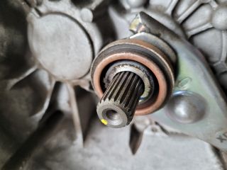 bontott KIA CEED Váltó (Mechanikus)