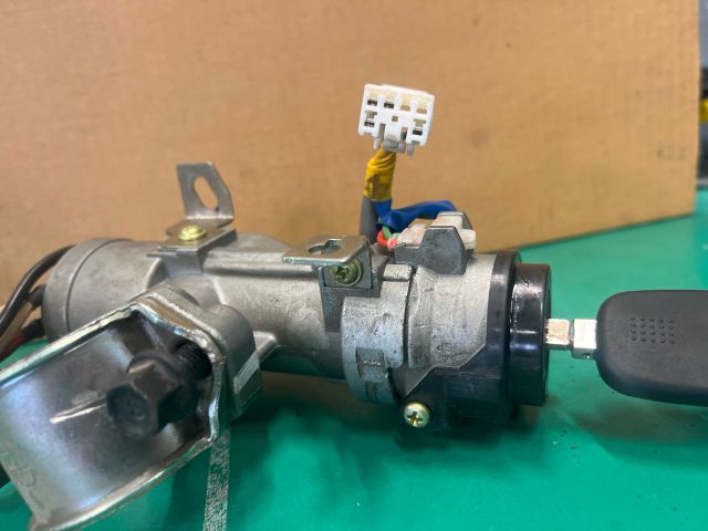 bontott KIA CEED Gyújtáskapcsoló