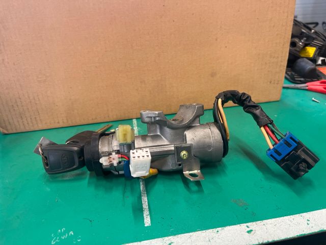 bontott KIA CEED Gyújtáskapcsoló