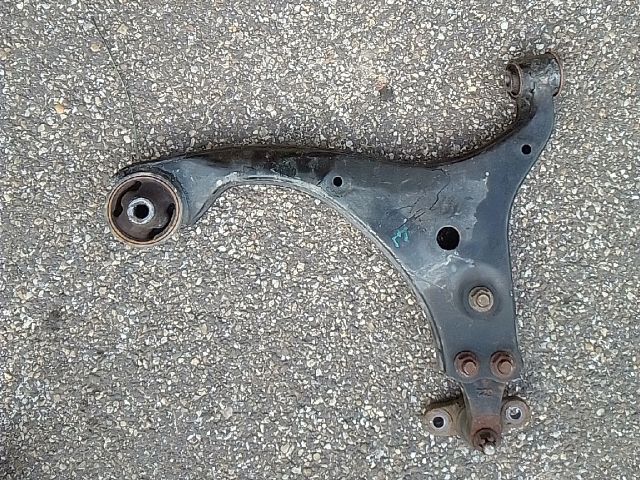 bontott KIA CEED Jobb első Lengőkar