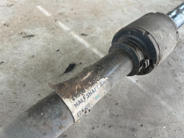 bontott KIA CEED Jobb Féltengely