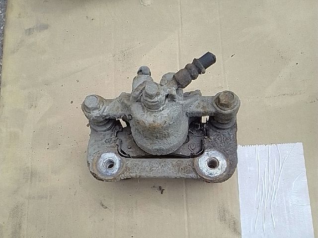 bontott KIA CEED Jobb hátsó Féknyereg Munkahengerrel