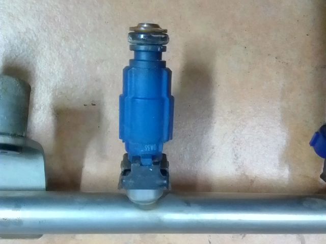 bontott KIA CEED Központi Injektor