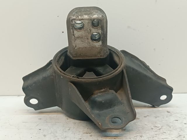 bontott KIA CEED Motor Tartó Bak Bal