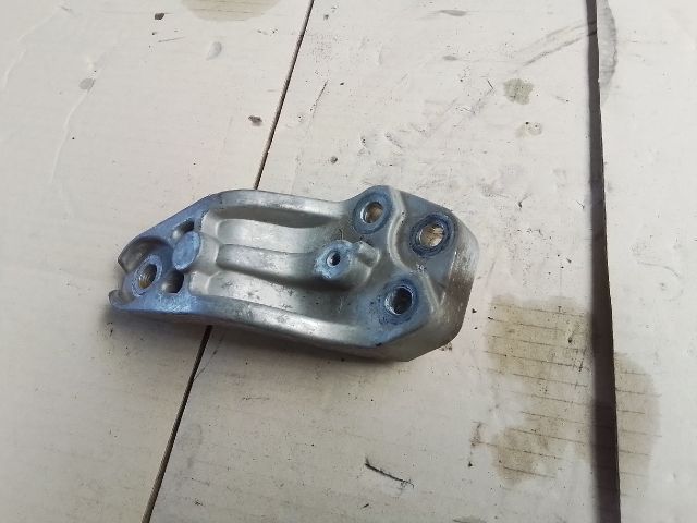 bontott KIA CEED Motor Tartó Bak (Fém)