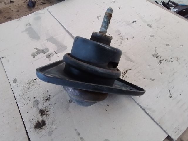 bontott KIA CEED Motor Tartó Bak (Fém)