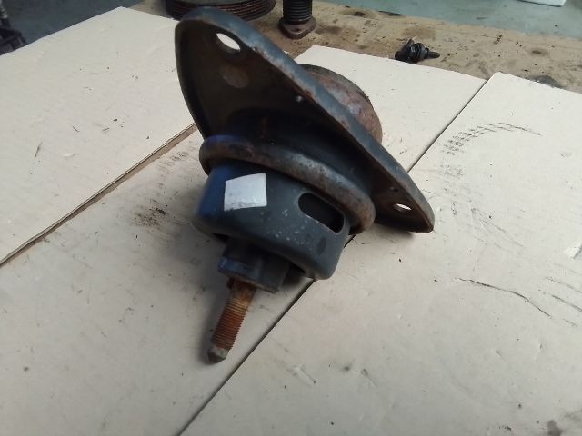 bontott KIA CEED Motor Tartó Bak (Fém)