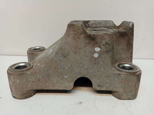 bontott KIA CEED Motor Tartó Bak (Fém)