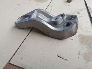 bontott KIA CEED Motor Tartó Bak (Fém)