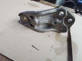 bontott KIA CEED Motor Tartó Bak (Fém)