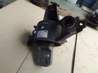 bontott KIA CEED Motor Tartó Bak (Fém)