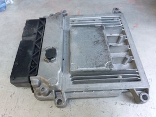 bontott KIA CEED Motorvezérlő