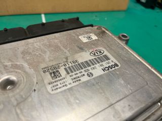 bontott KIA CEED Motorvezérlő