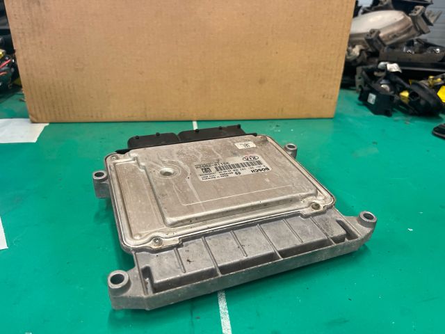 bontott KIA CEED Motorvezérlő