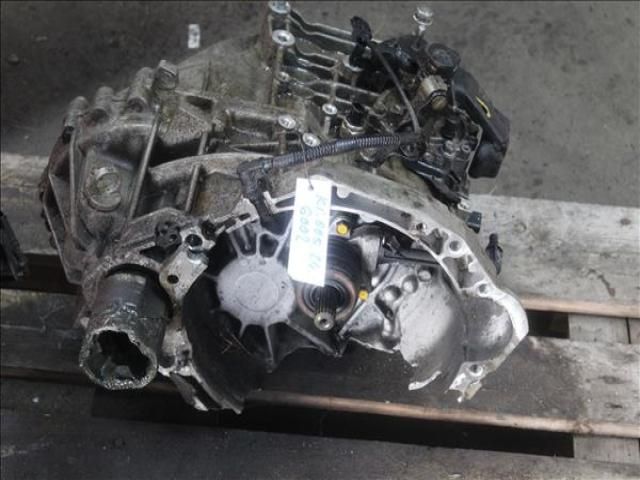 bontott KIA CEED Váltó (Mechanikus)