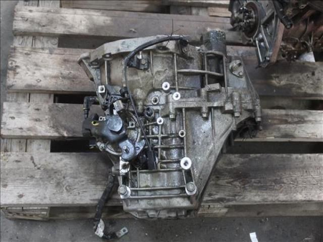 bontott KIA CEED Váltó (Mechanikus)