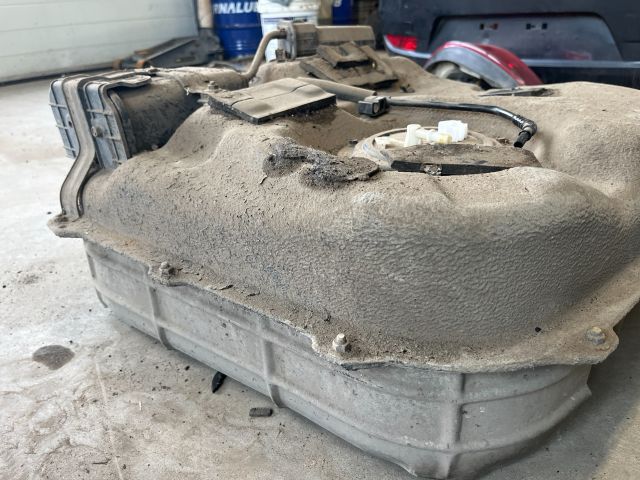 bontott KIA CEED Tank