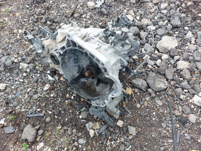 bontott KIA CEED Váltó (Mechanikus)