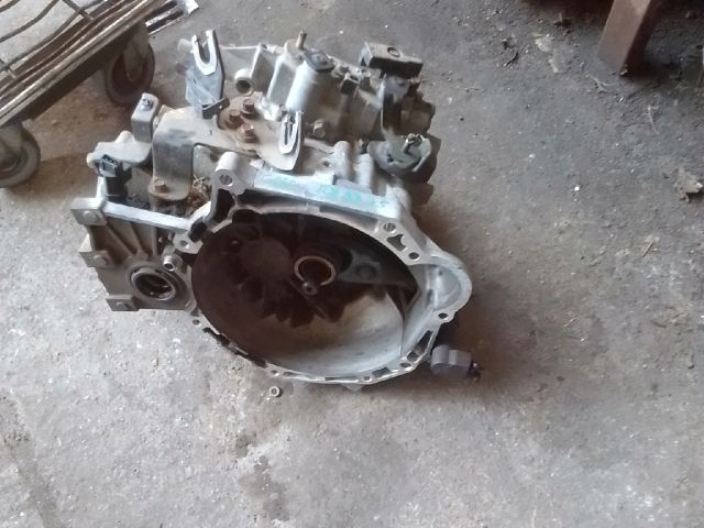 bontott KIA CEED Váltó (Mechanikus)