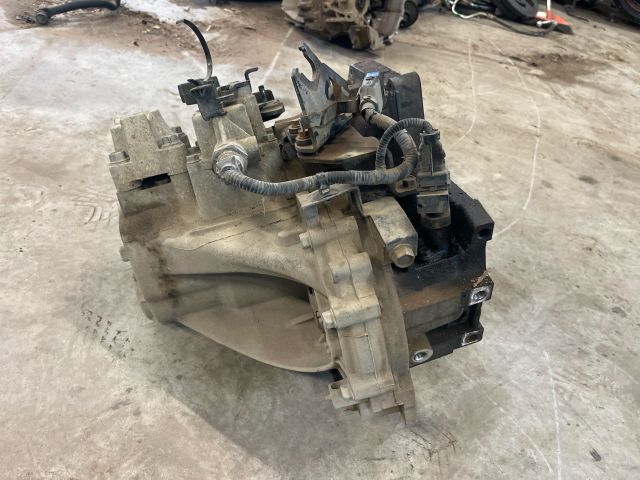 bontott KIA CEED Váltó (Mechanikus)