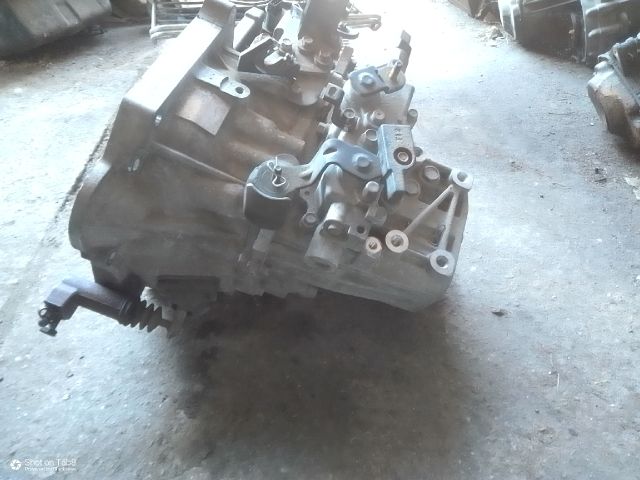 bontott KIA CEED Váltó (Mechanikus)